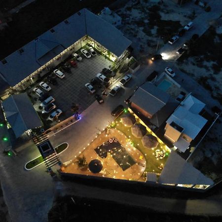 Leao Beach Pousada Luis Correia Exteriör bild